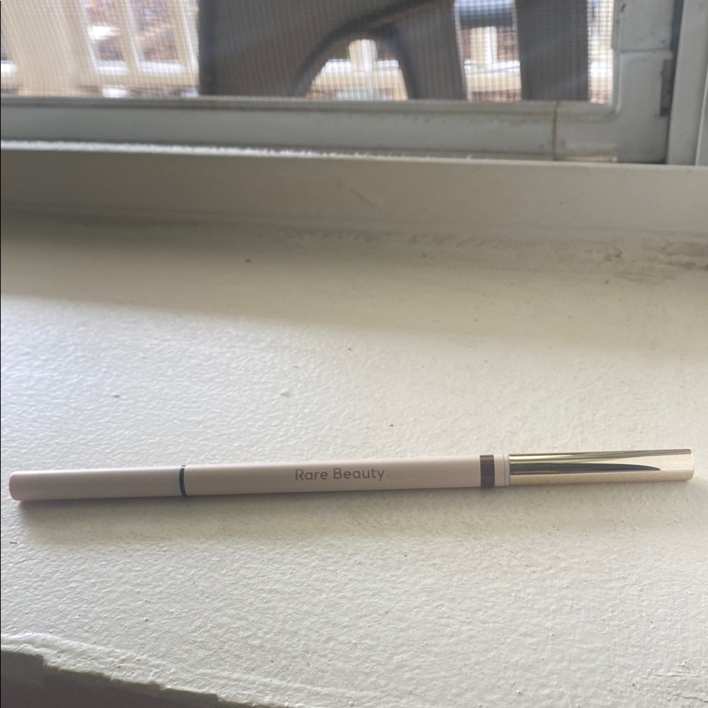 Rare Beauty Eyeliner in Soft Pink